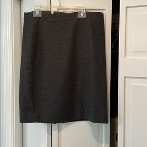 Gray J crew pencil skirt perfect condition